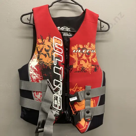 Ultra Eclipse Neoprene PFD Type 2 Adult Medium, Red / Orange